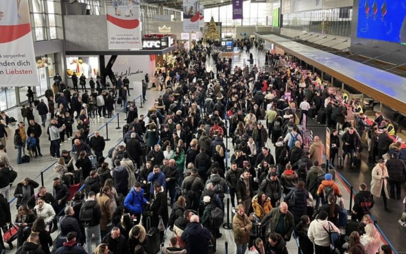 Heqja e vizave: 127 mijë persona udhëtuan përmes aeroportit “Adem Jashari”, gati 1 mijë fluturime