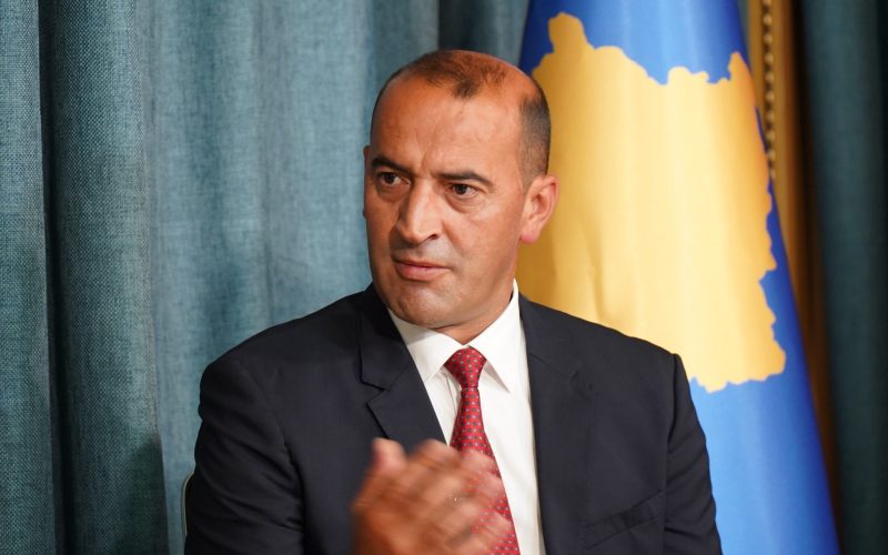 Rritja e vogël e pagave nga Kurti, reagon Haradinaj: Me këtë rritje nuk do të ndalet ikja e profesionistëve nga vendi