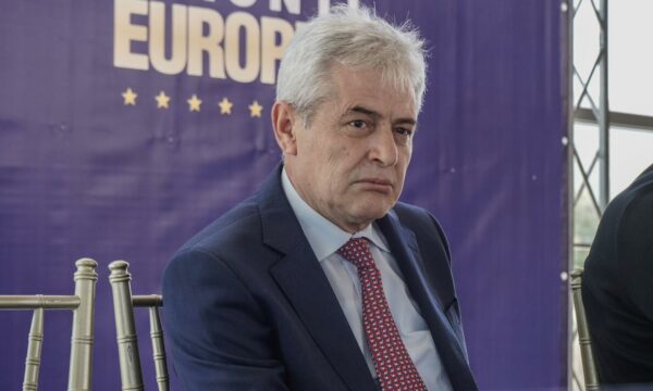 Ahmeti: Më 24 prill u përballëm me VLEN-in, më 8 maj përballemi me VMRO-DPMNE-në