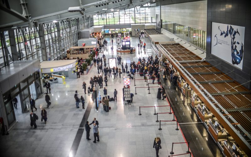 Arrestohet një person në Aeroportin e Prishtinës, kërkohej për shitblerje të narkotikëve