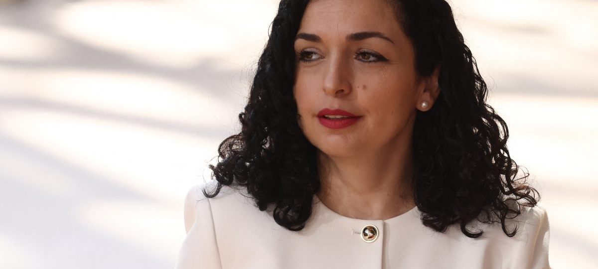 Presidentja Osmani shpallë zgjedhjet e parakohshme, mbahen me 28 dhjetor