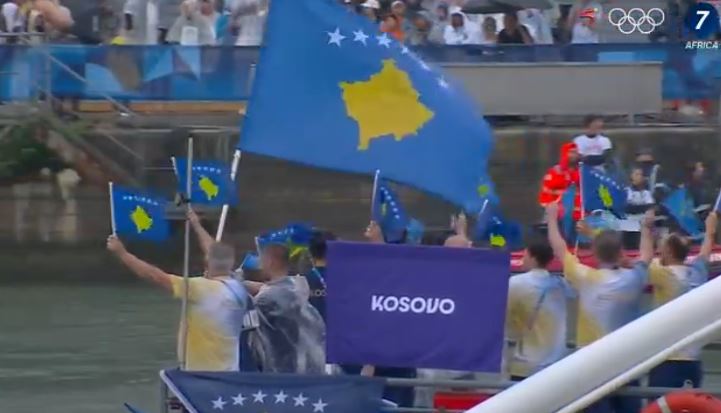 Kosova parakalon në ceremoninë hapëse të Lojërave Olimpike “Paris 2024”