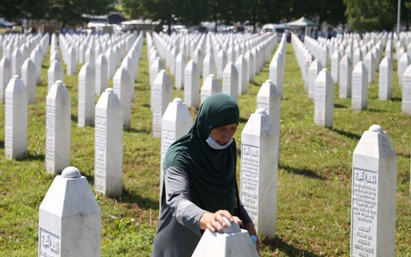 Kosova e shpall 11 korrikun Ditë Përkujtimi për viktimat e gjenocidit në Srebrenicë