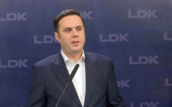 Abdixhiku në konferencë për medie, LDK propozon qeveri të tranzicionit