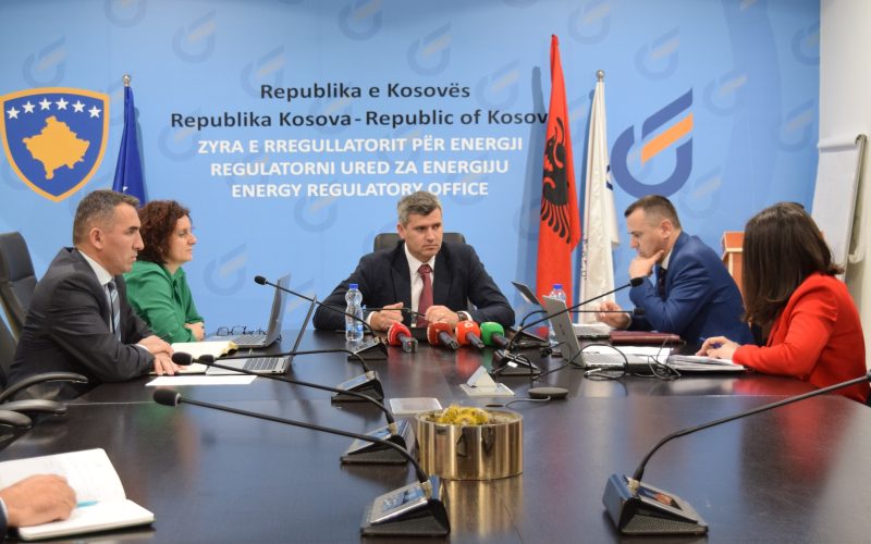 Gjykata Komerciale pezullon vendimin e ZRrE-së për liberalizimin e tregut të energjisë