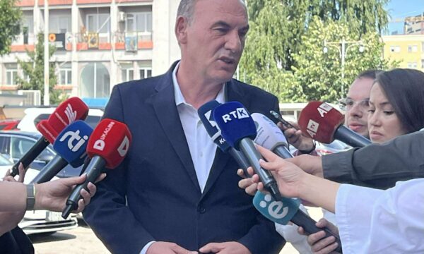 Limaj: VV të spjegojë pse e mbajti vendin të vonuar deri tani