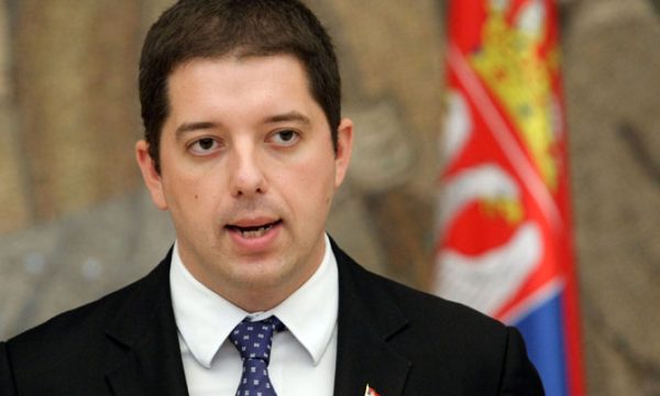 Serbia shkel marrëveshjen: Gjuriq paralajmëron “befasi” në fushatën për çnjohjen e Kosovës