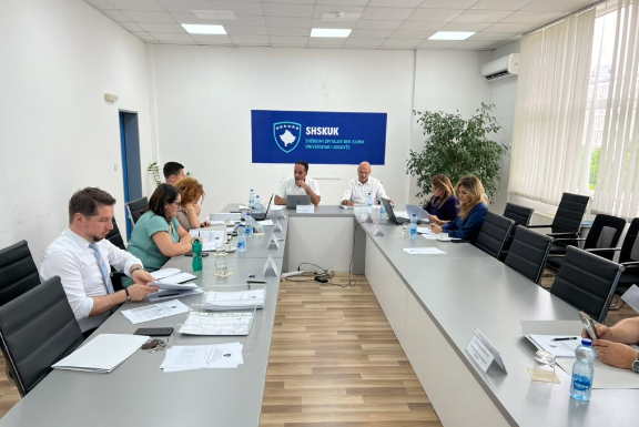 Bordi i ShSKUK-së s’ka mbajtur mbledhje që nga 18 qershori, s’ka as kryesues