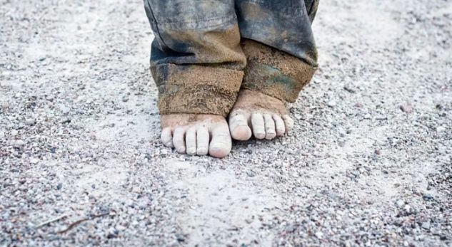 Ndahen 1 milion euro për familjet në nevojë
