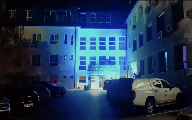 IKShPK ngjyroset me të kaltër në mbështetje të diabetikëve