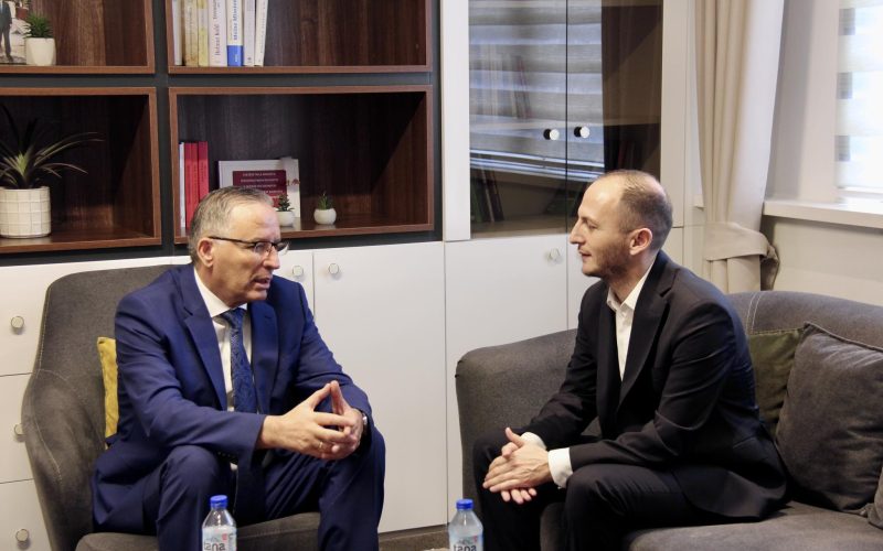 Konfirmohet raportimi i Përmbledhjes, Adriatik Berisha aderon në PDK – siguron vend në listën për deputet