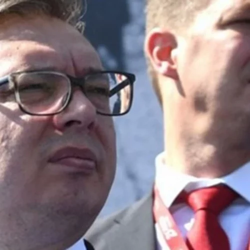 Vëllezërit Vuçiq përmenden në komunikimet e Sky – dyshime për korrupsion të lartë