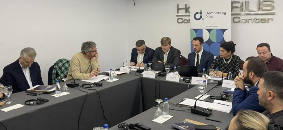 Raporti i D+: Një deputet për t’u zgjedhur shpenzon mesatarisht mbi 12 mijë euro