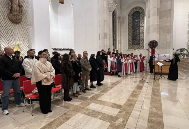 Sot festohet Krishtlindja, Imzot Dodë Gjergji shpreson për stabilitet politik