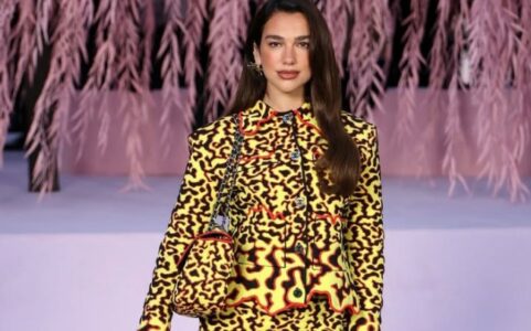 Dua shkëlqen në Paris