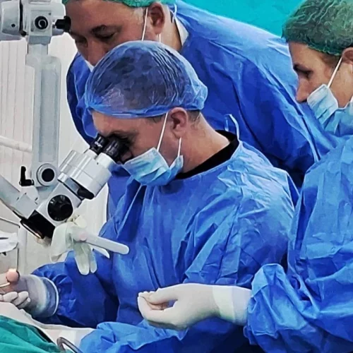 Dy mjekë të ORL-së në Spitalin e Mitrovicës kryen mbi 400 operacione
