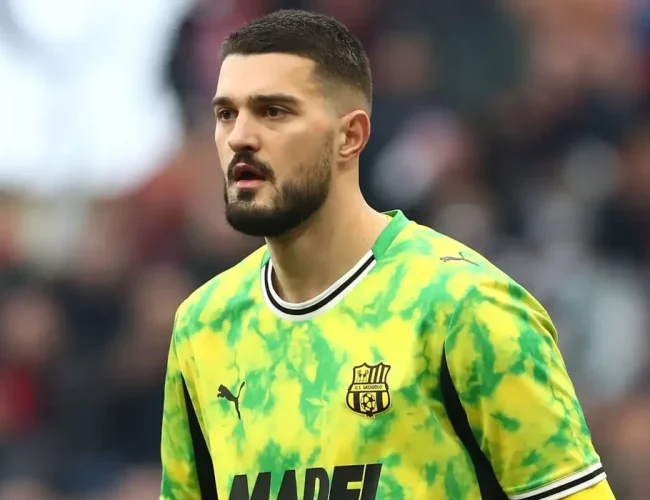 Juventusi po e vëzhgon Muricin