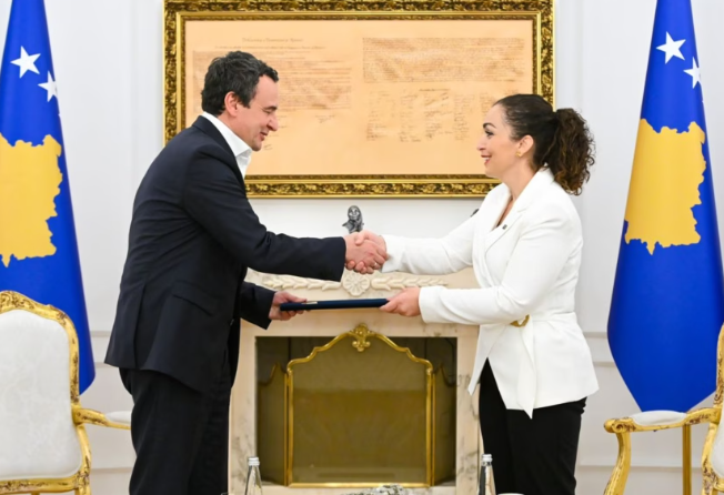 Kurti tek Osmani për të marrë mandatimin për kryeministër