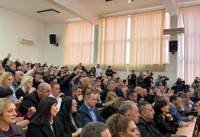 Lista Serbe dorëzohet, pranon integrimin e Arsimit dhe Shëndetësisë në institucionet e Kosovës