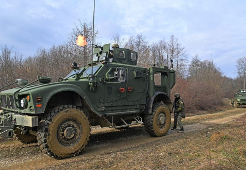 “Tigrat” e ushtrisë kroate stërviten për t’u nisur për Kosovë në kuadër të KFOR-it