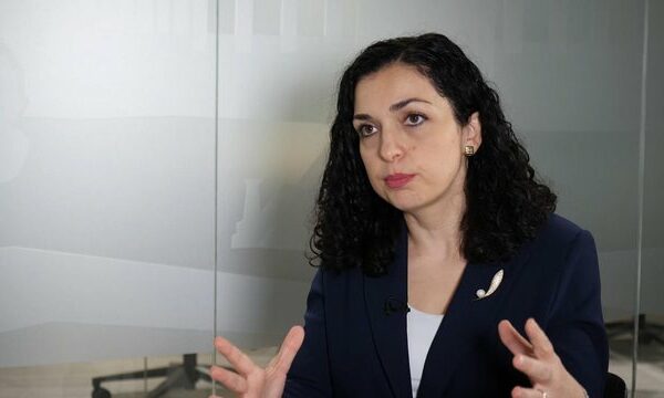 Shpërndarja e Kuvendit dhe përplasja me Kurtin, Osmani rrëfehet sonte në një televizion të Tiranës