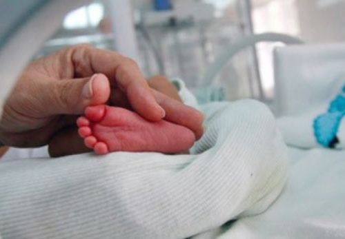 Rasti i rëndë në Ferizaj, gjinekologia jep detaje: Foshnja kishte shenja të ngufatjes
